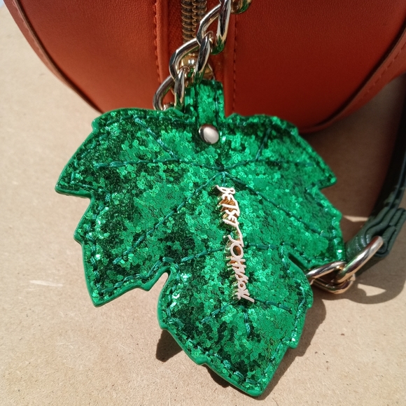 Betsey Johnson pumpkin crossbody - Picture 6 of 12